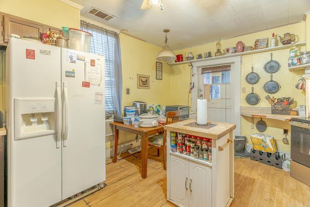 1020 W Jefferson Ave, Jonesboro, AR 72401