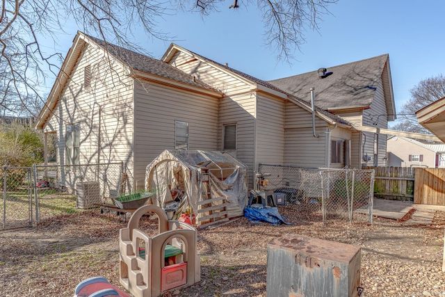 1020 W Jefferson Ave, Jonesboro, AR 72401