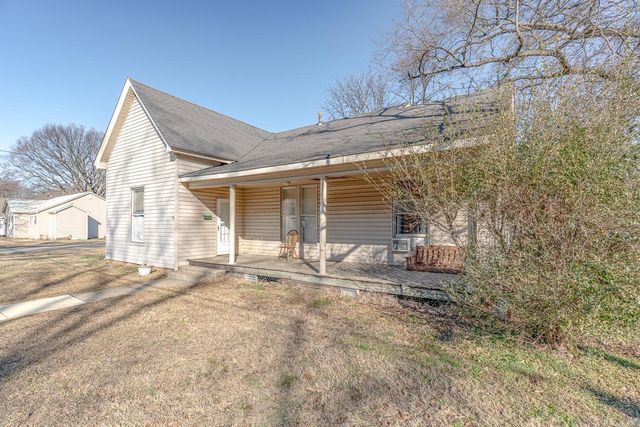 1020 W Jefferson Ave, Jonesboro, AR 72401