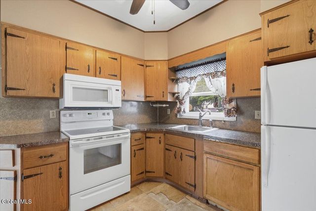 10 110th Street, Troy, NY 12182