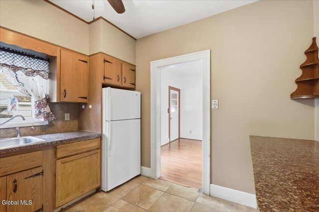 10 110th Street, Troy, NY 12182