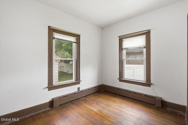 10 110th Street, Troy, NY 12182