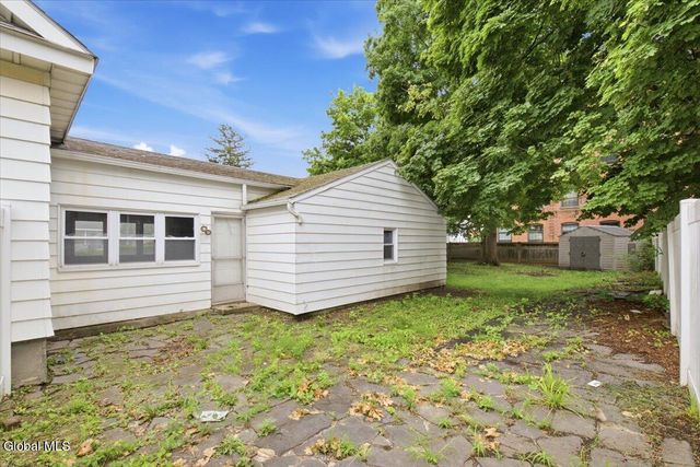 10 110th Street, Troy, NY 12182