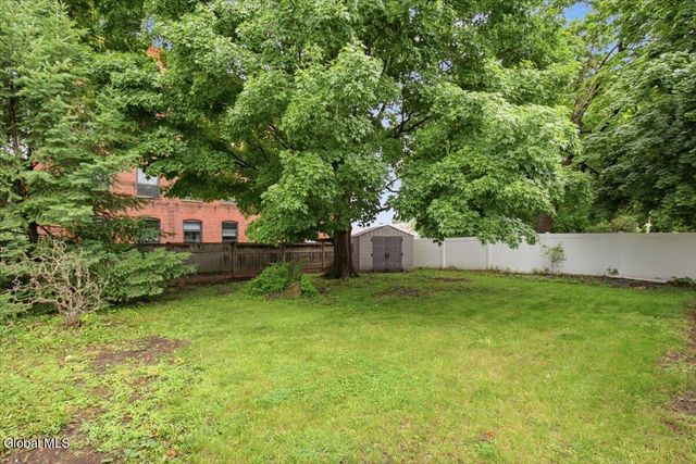 10 110th Street, Troy, NY 12182