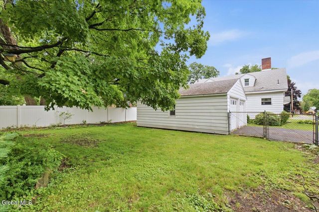 10 110th Street, Troy, NY 12182