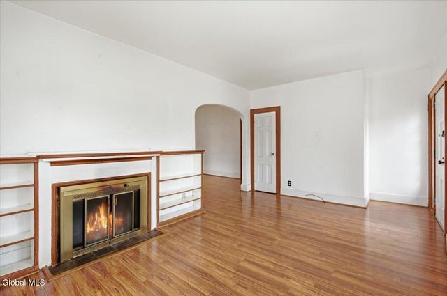 10 110th Street, Troy, NY 12182