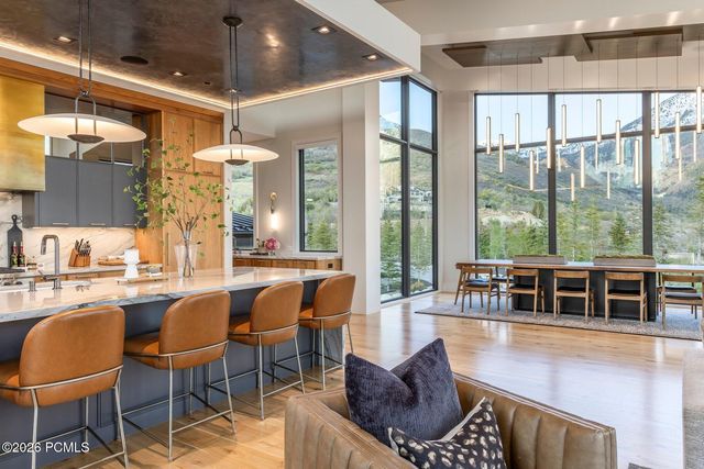 476 E Three Falls Drive, Alpine, UT 84004