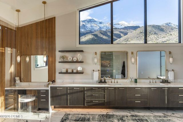 476 E Three Falls Drive, Alpine, UT 84004