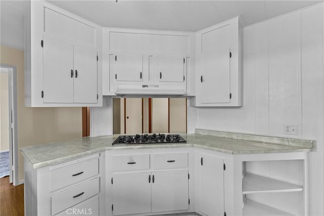 601 N Kirby Street 50, Hemet, CA 92545