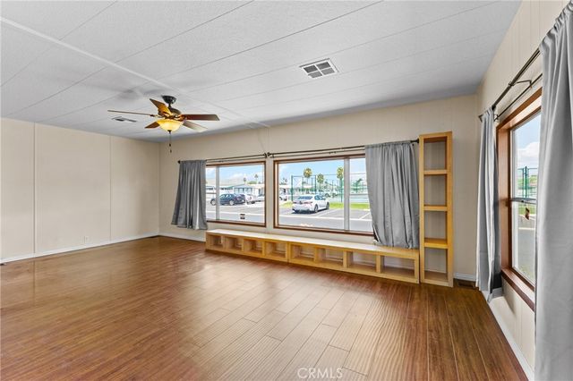 601 N Kirby Street 50, Hemet, CA 92545