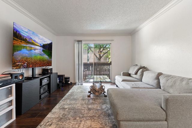 4859 Cedar Springs Road 233, Dallas, TX 75219