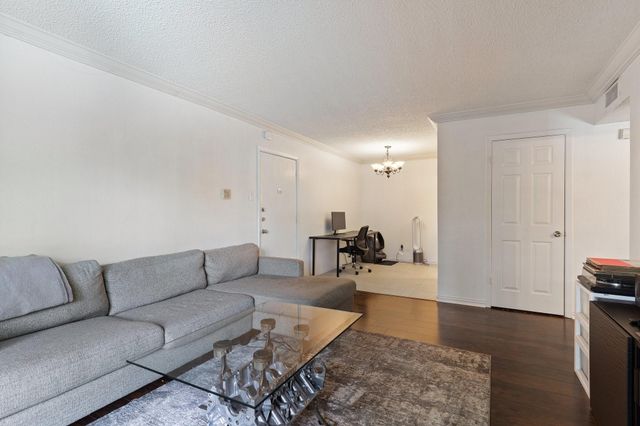 4859 Cedar Springs Road 233, Dallas, TX 75219