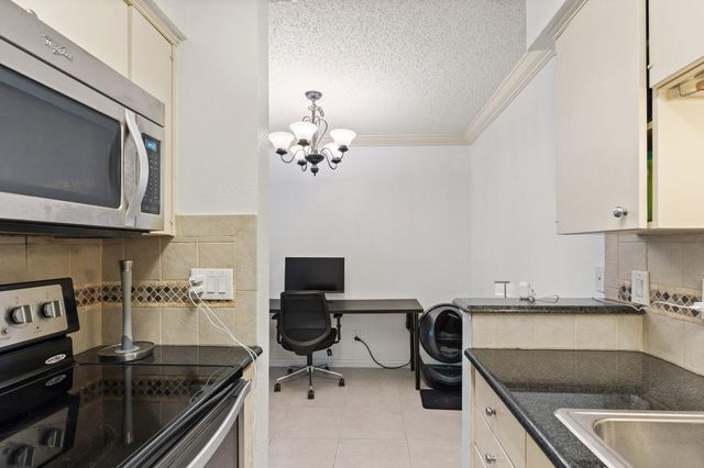 4859 Cedar Springs Road 233, Dallas, TX 75219