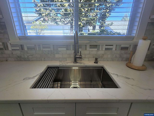 2992 Winslow Wy NW, Salem, OR 97304