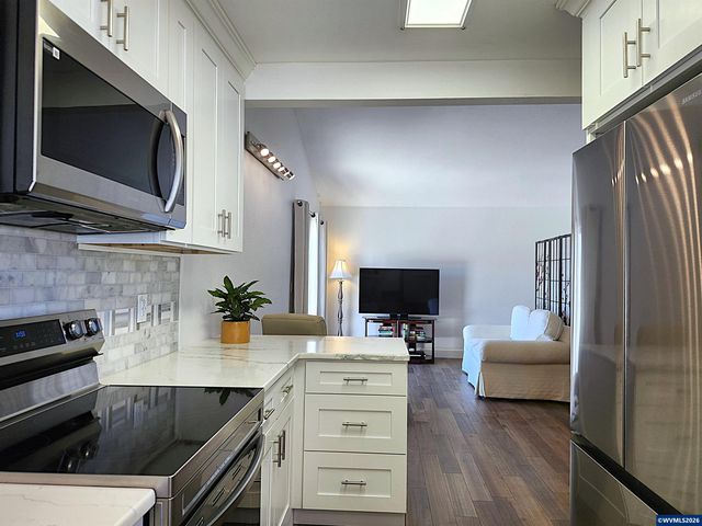 2992 Winslow Wy NW, Salem, OR 97304