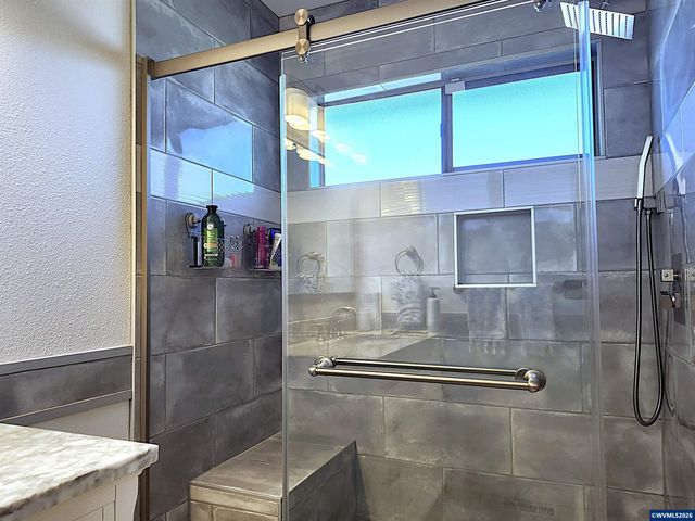 2992 Winslow Wy NW, Salem, OR 97304