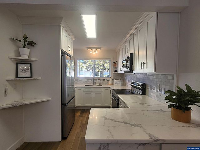 2992 Winslow Wy NW, Salem, OR 97304