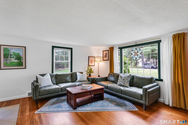 19 Stevens Street, Avon, CT 06001