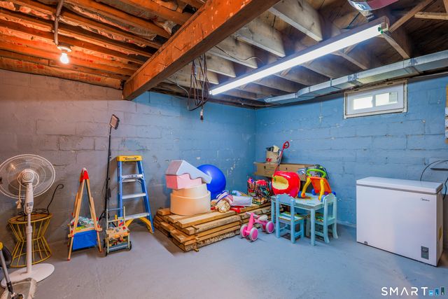 19 Stevens Street, Avon, CT 06001