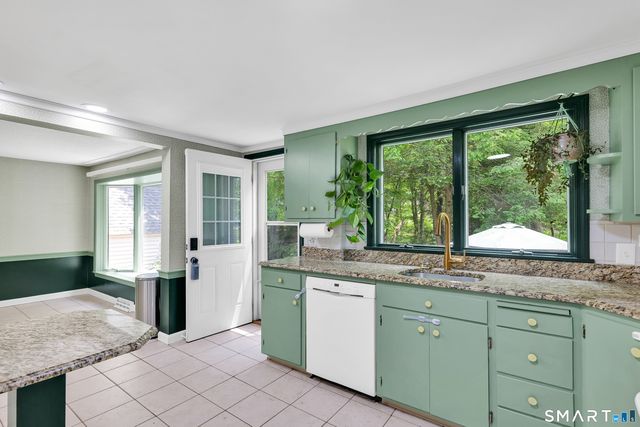 19 Stevens Street, Avon, CT 06001