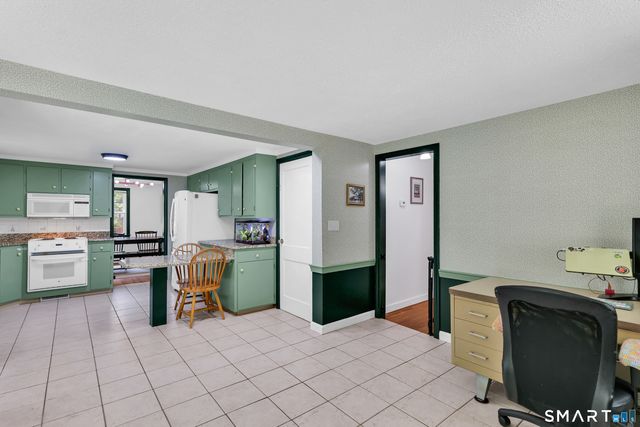19 Stevens Street, Avon, CT 06001