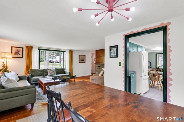19 Stevens Street, Avon, CT 06001