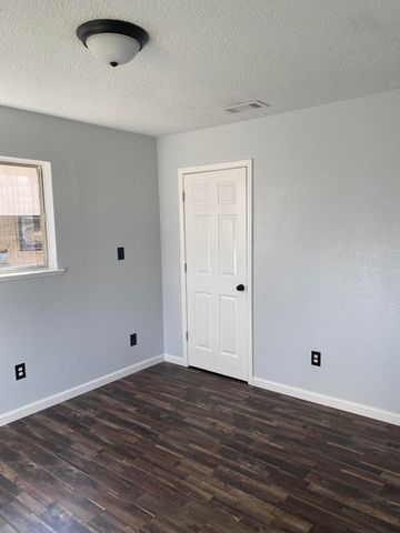 508 Hickory St, New Llano, LA 71461