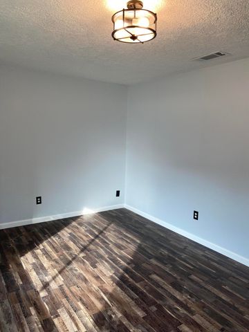 508 Hickory St, New Llano, LA 71461