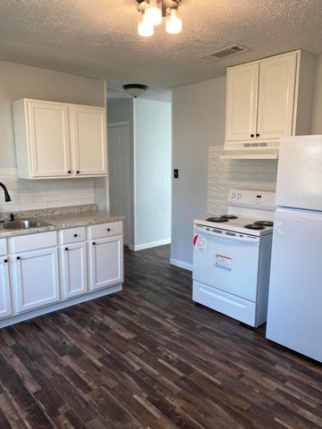 508 Hickory St, New Llano, LA 71461