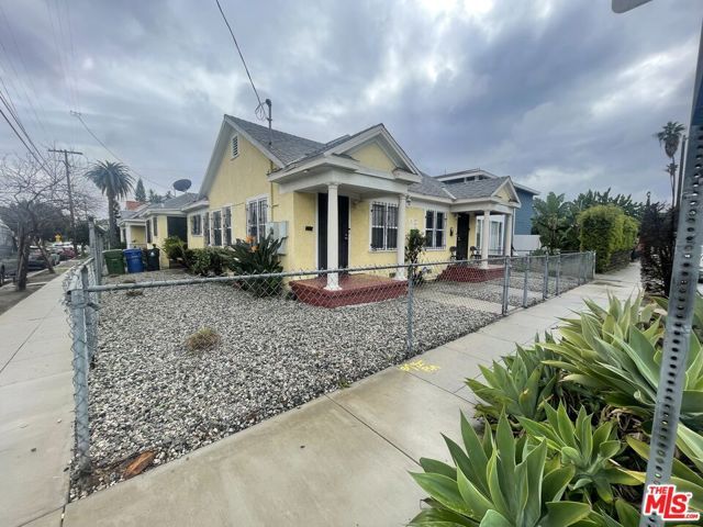 2711 Cimarron Street, Los Angeles, CA 90018