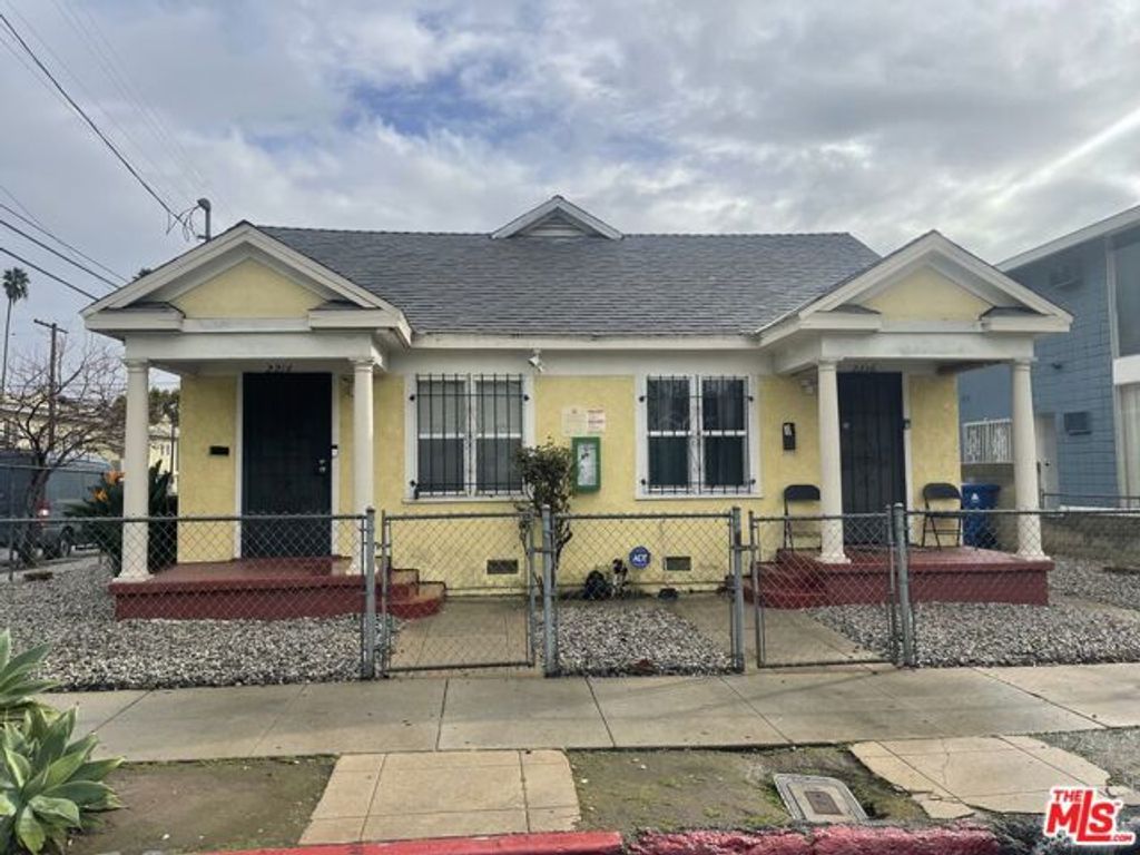 2711 Cimarron Street, Los Angeles, CA 90018