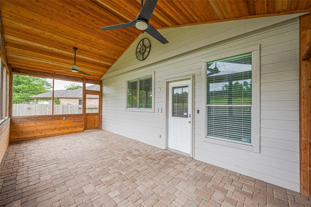 903 Pinecreek Point Court, Spring, TX 77373