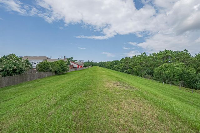903 Pinecreek Point Court, Spring, TX 77373