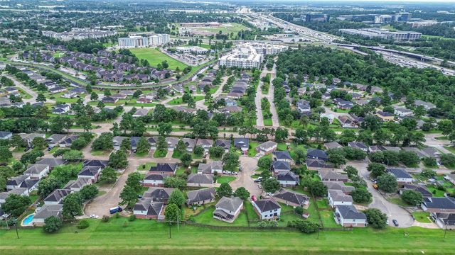 903 Pinecreek Point Court, Spring, TX 77373