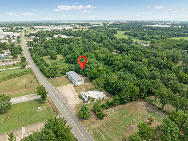 1220 19th Street NW, Paris, TX 75460