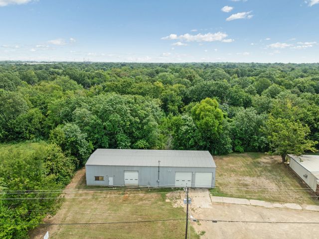 1220 19th Street NW, Paris, TX 75460