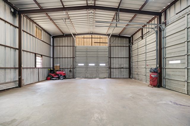 1220 19th Street NW, Paris, TX 75460