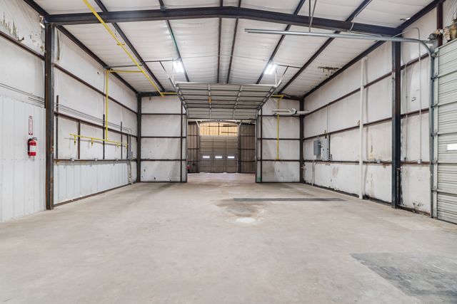 1220 19th Street NW, Paris, TX 75460