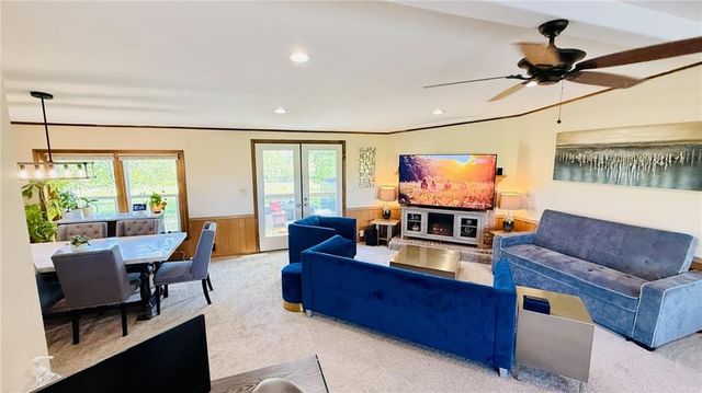 2675 W 215th Street, Bucyrus, KS 66013
