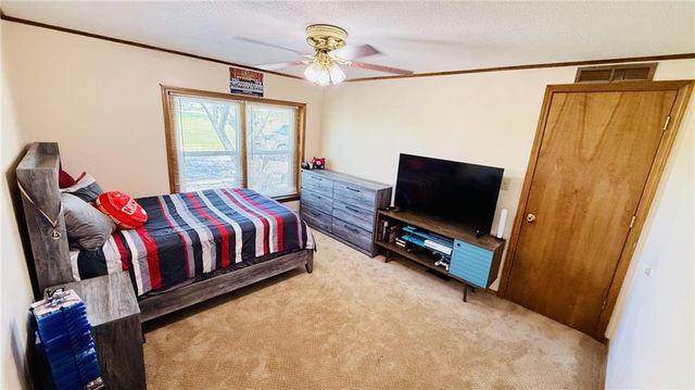 2675 W 215th Street, Bucyrus, KS 66013