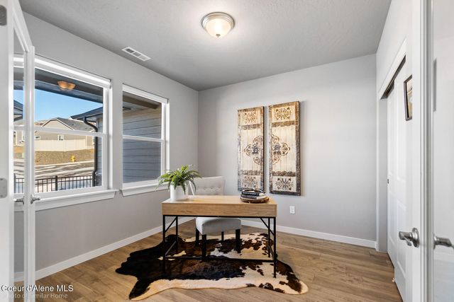 1544 N McKelvy Ln, Post Falls, ID 83854