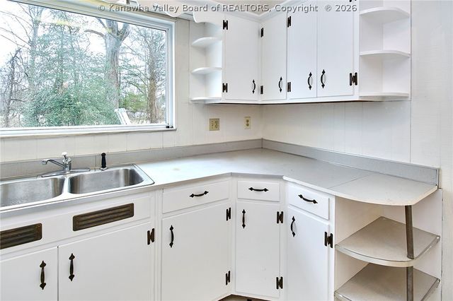 5202 Teays valley Road, Scott Depot, WV 25560