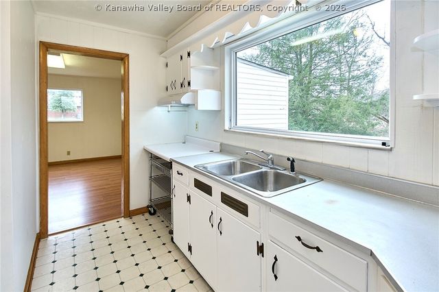 5202 Teays valley Road, Scott Depot, WV 25560