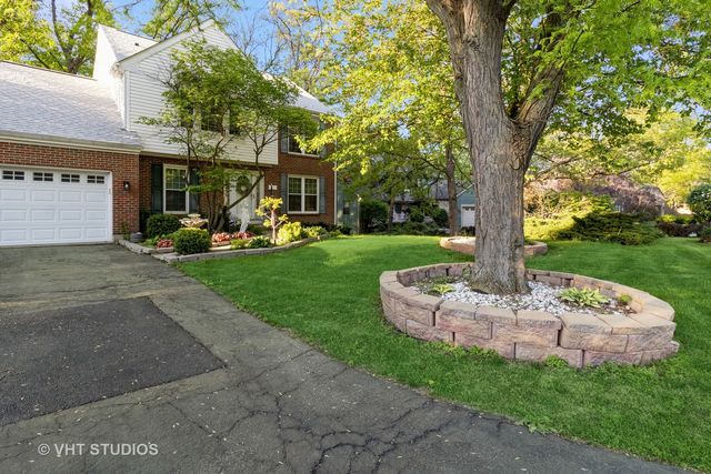 772 Red Oak Drive, Bartlett, IL 60103