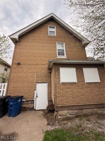 3588 W 66th Street, Cleveland, OH 44102