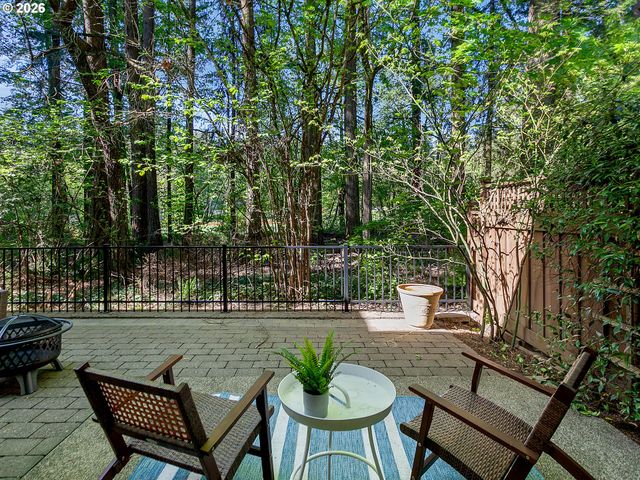 4525 TRILLIUM WOODS, Lake Oswego, OR 97035