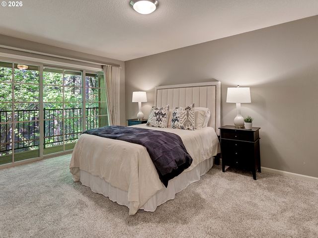 4525 TRILLIUM WOODS, Lake Oswego, OR 97035