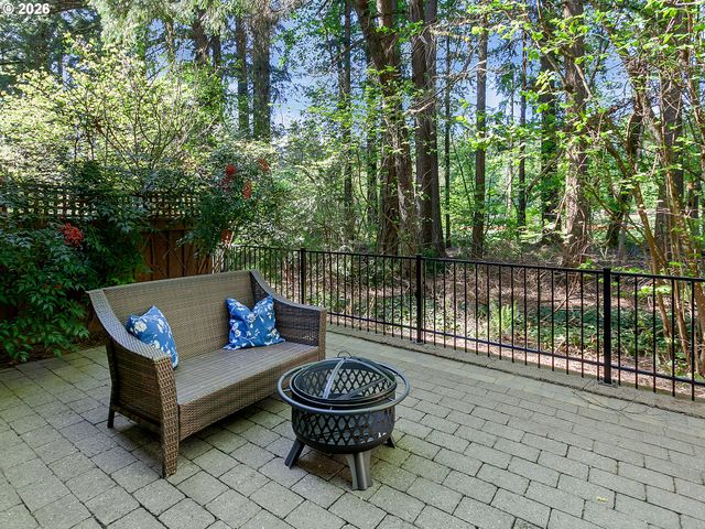 4525 TRILLIUM WOODS, Lake Oswego, OR 97035