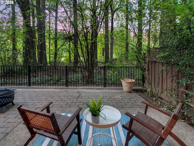 4525 TRILLIUM WOODS, Lake Oswego, OR 97035
