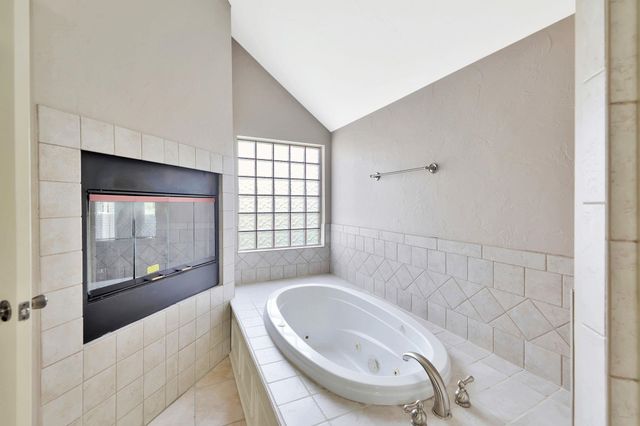 5154 N Athenian Ct, Wichita, KS 67204